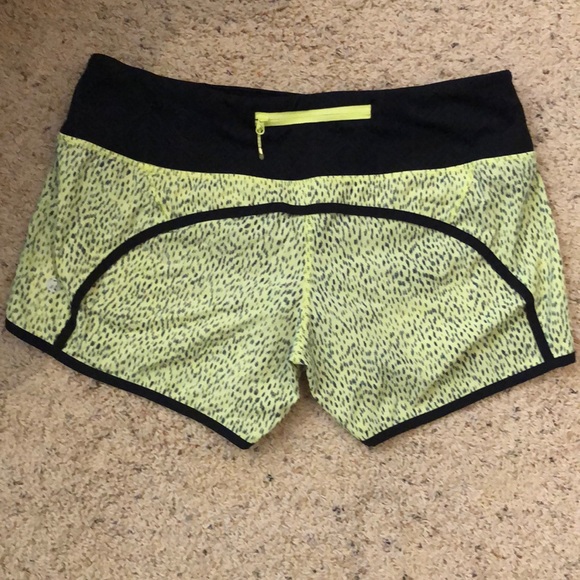 lululemon athletica Pants - Lululemon Dottie Dash Run Speed Shorts